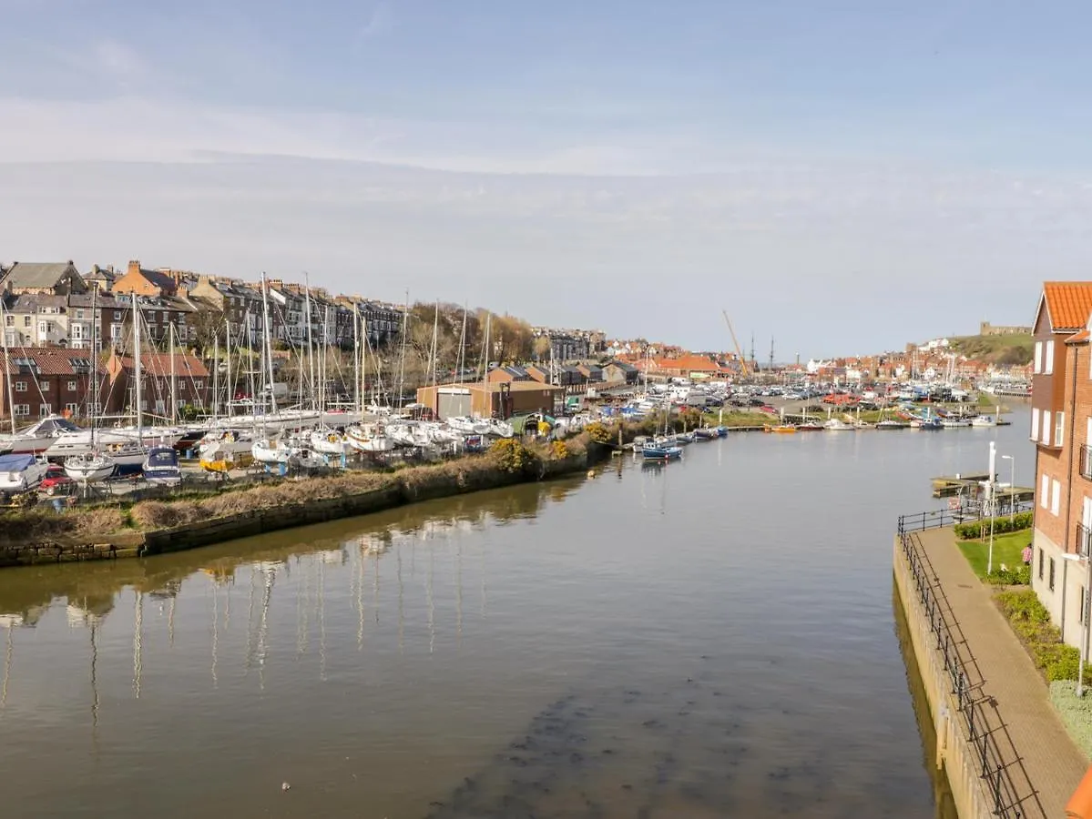Whitby Harbour Retreat公寓 0*,